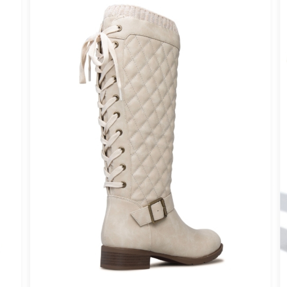 Boots - Picture 3 of 3